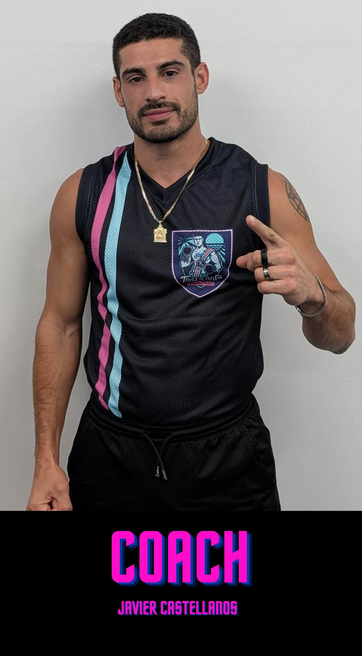 Very well experienced coach, have more than 50 fights experience as a main coach and corner. He did the corner for the biggest fighters in the world. Borned and raised in Miami he is more than ready for teach you and show your the real power of muaythai/bo